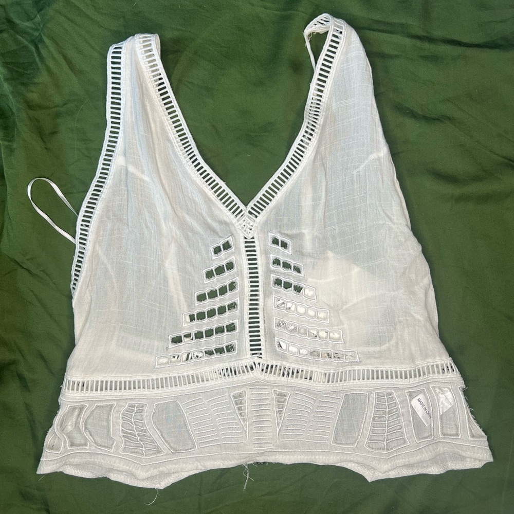 Seek the label cutout crop top